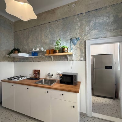 Miete einer hellen 3-Zimmer-Wohnung im Retro-Stil, 80 m², Altstadt, Belgrad, Serbien
